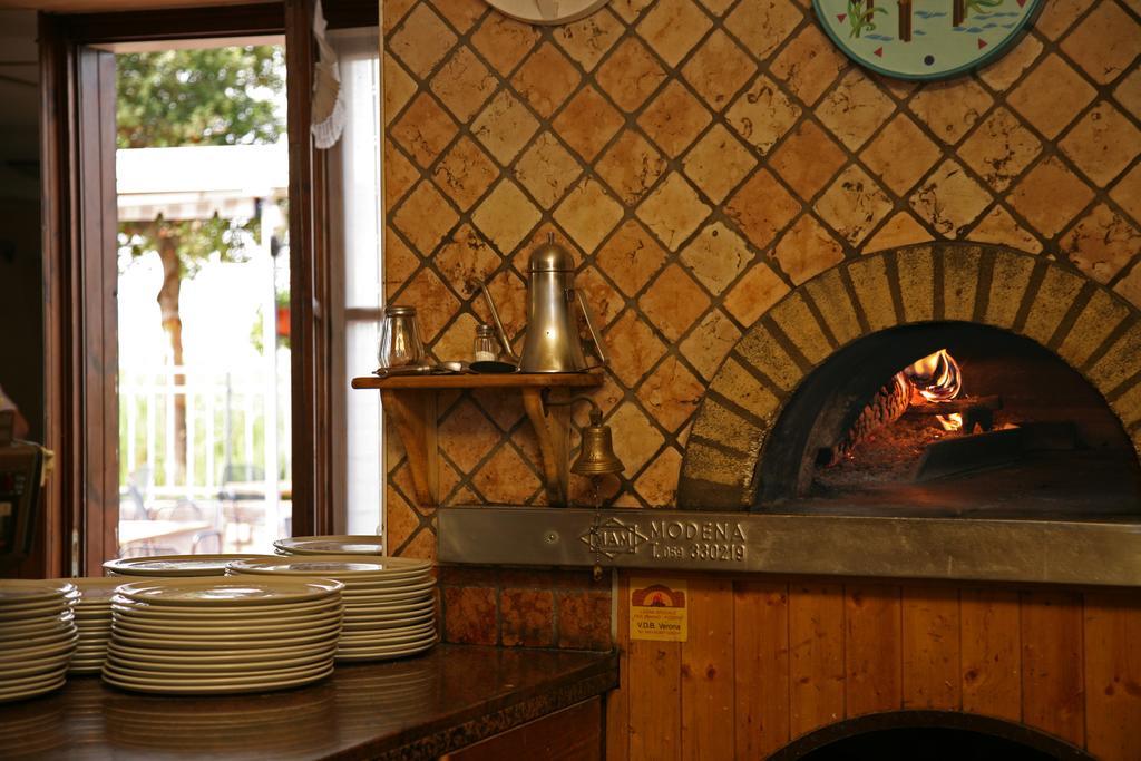 Locanda Le Palafitte Bardolino Exterior photo
